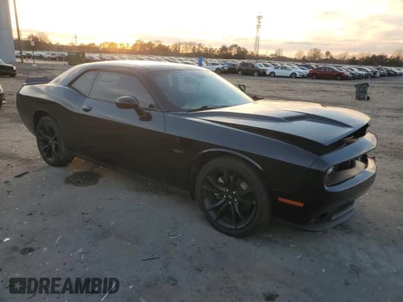✅ 2017 Dodge Challenger R/T • VIN: 2C3CDZBT9HH558180 • Lot: 93423055. Listed on Copart with 87,493 mi. Free auction sales archive from the USA and detailed vehicle history report at DreamBid. Image 4.