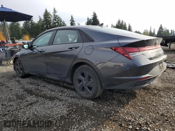 ✅ 2023 Hyundai Elantra SEL • VIN: 5NPLM4AG8PH095943 • Lot: 92256535. Listed on Copart with 33,714 mi. Free auction sales archive from the USA and detailed vehicle history report at DreamBid. Image 2.