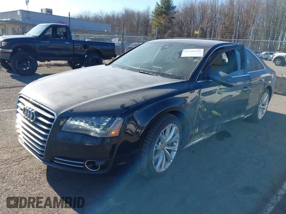 ✅ 2011 Audi A8 • VIN: WAUAVAFDXBN025061 • Лот: 41326516. Опубликован ранее на IAAI с пробегом 198 850 миль. Бесплатный доступ к архиву аукционных продаж из США и подробный отчёт об истории автомобиля на DreamBid. Изображение 2.