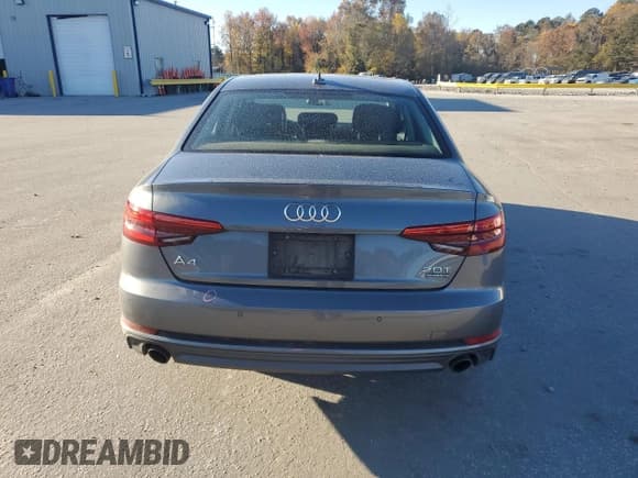 ✅ 2017 Audi A4 Prestige • VIN: WAUFNAF41HN040000 • Lot: 89685125. Listed on Copart with 80,811 mi. Free auction sales archive from the USA and detailed vehicle history report at DreamBid. Image 6.