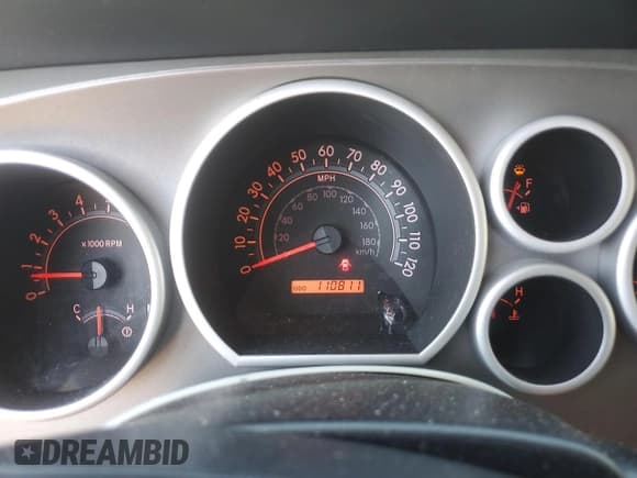 ✅ 2016 Toyota Sequoia SR5 • VIN: 5TDBY5G17GS136680 • Лот: 67434465. Опубликован ранее на Copart с пробегом 110 811 миль. Бесплатный доступ к архиву аукционных продаж из США и подробный отчёт об истории автомобиля на DreamBid. Изображение 9.