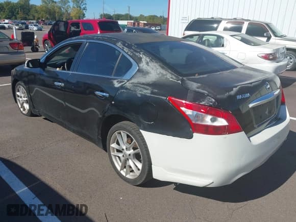 ✅ 2010 Nissan Maxima SV • VIN: 1N4AA5AP6AC874532 • Lot: 43441910. Wystawiony na IAAI z przebiegiem 199 820 mil. Bezpłatny archiwum sprzedaży aukcyjnych z USA i szczegółowy raport historii pojazdu na DreamBid. Zdjęcie 3.