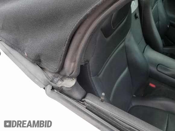 ✅ 2007 Pontiac Solstice • VIN: 1G2MB35BX7Y118208 • Lot: 65576895. Wystawiony na Copart z przebiegiem Nie podano. Bezpłatny archiwum sprzedaży aukcyjnych z USA i szczegółowy raport historii pojazdu na DreamBid. Zdjęcie 10.