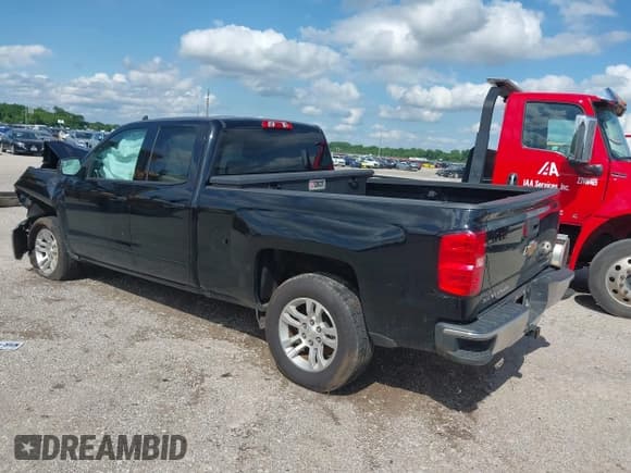 ✅ 2019 Chevrolet Silverado 1500 LT • VIN: 2GCRCPEC6K1208188 • Lot: 42327635. Wystawiony na IAAI z przebiegiem Nie podano. Bezpłatny archiwum sprzedaży aukcyjnych z USA i szczegółowy raport historii pojazdu na DreamBid. Zdjęcie 3.