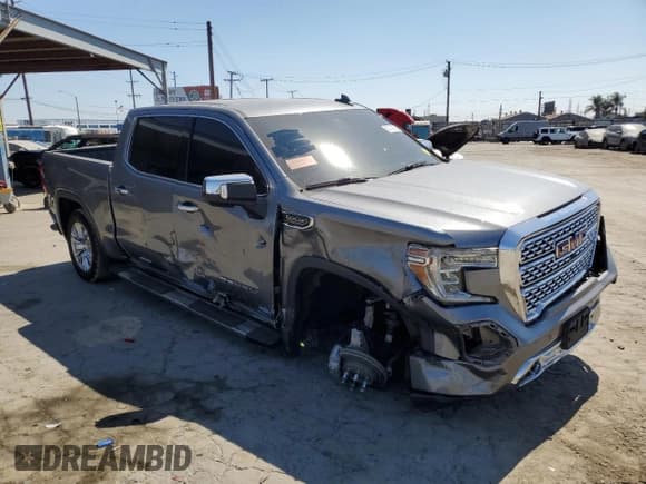 ✅ 2020 GMC Sierra 1500 Denali • VIN: 3GTP8FED6LG300695 • Lot: 80742095. Listed on Copart with 72,661 mi. Free auction sales archive from the USA and detailed vehicle history report at DreamBid. Image 4.