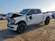 ✅ 2024 Ram 2500 Laramie • VIN: 3C6UR5FJ5RG315705 • Лот: 69250245. Опубликован ранее на Copart с пробегом 35 455 миль. Бесплатный доступ к архиву аукционных продаж из США и подробный отчёт об истории автомобиля на DreamBid. Изображение 1.