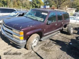 ✅ 1997 Chevrolet Suburban • VIN: 3GNFK16R5VG169845 • Lot: 87041435. Wystawiony na Copart z przebiegiem 219 237 mil. Bezpłatny archiwum sprzedaży aukcyjnych z USA i szczegółowy raport historii pojazdu na DreamBid. Zdjęcie 1.