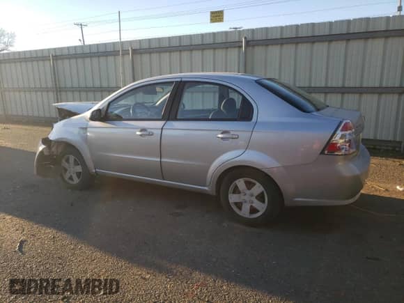 2008 Chevrolet Aveo LS z VIN KL1TD56638B259602, wystawiony jako Copart lot #87084354 z przebiegiem 85 586 mil mil oraz Szkoda całkowita • Salvage title. Historia ofert i sprzedaży dostępna na DreamBid. Obrazek 2.