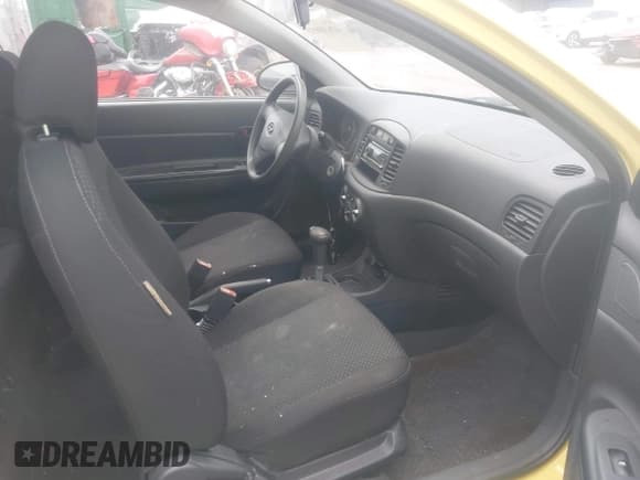 ✅ 2008 Hyundai Accent GS • VIN: KMHCM36C98U073033 • Лот: 42630853. Опубликован ранее на IAAI с пробегом 108 506 миль. Бесплатный доступ к архиву аукционных продаж из США и подробный отчёт об истории автомобиля на DreamBid. Изображение 5.