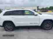 2020 Jeep Grand Cherokee Altitude z VIN 1C4RJEAG9LC246044, wystawiony jako IAAI lot #42616860 z przebiegiem 98 541 mil mil oraz . Historia ofert i sprzedaży dostępna na DreamBid. Obrazek 13.