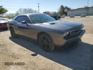 ✅ 2014 Dodge Challenger SXT • VIN: 2C3CDYAG1EH160925 • Lot: 48783044. Wystawiony na Copart z przebiegiem 92 698 mil. Bezpłatny archiwum sprzedaży aukcyjnych z USA i szczegółowy raport historii pojazdu na DreamBid. Zdjęcie 4.