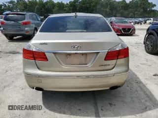 2010 Hyundai Genesis z VIN KMHGC4DF5AU095317, wystawiony jako Copart lot #72348444 z przebiegiem 169 517 mil mil oraz Nie do naprawy • Non repairable. Historia ofert i sprzedaży dostępna na DreamBid. Obrazek 6.