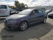 ✅ 2011 Audi A3 Premium Plus • VIN: WAUKEAFM0BA081666 • Лот: 75090454. Опубликован ранее на Copart с пробегом 113 571 миль. Бесплатный доступ к архиву аукционных продаж из США и подробный отчёт об истории автомобиля на DreamBid. Изображение 1.