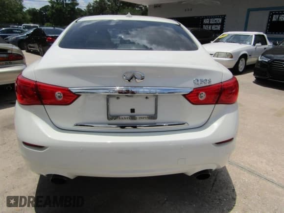 ✅ 2017 Infiniti Q50 Sport • VIN: JN1EV7AP4HM7320XX • Lot: 70826505. Listed on Copart with 110,860 mi. Free auction sales archive from the USA and detailed vehicle history report at DreamBid. Image 3.