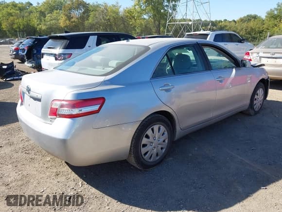 ✅ 2010 Toyota Camry • VIN: 4T1BF3EK9AU054969 • Лот: 43348875. Опубликован ранее на IAAI с пробегом 117 081 миль. Бесплатный доступ к архиву аукционных продаж из США и подробный отчёт об истории автомобиля на DreamBid. Изображение 4.