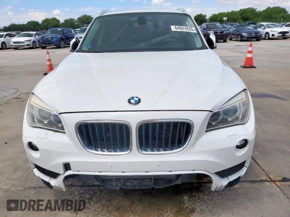 ✅ 2013 BMW X1 xDrive35i • VIN: WBAVM5C5XDVV90552 • Лот: 64824205. Опубликован ранее на Copart с пробегом 79 178 миль. Бесплатный доступ к архиву аукционных продаж из США и подробный отчёт об истории автомобиля на DreamBid. Изображение 5.