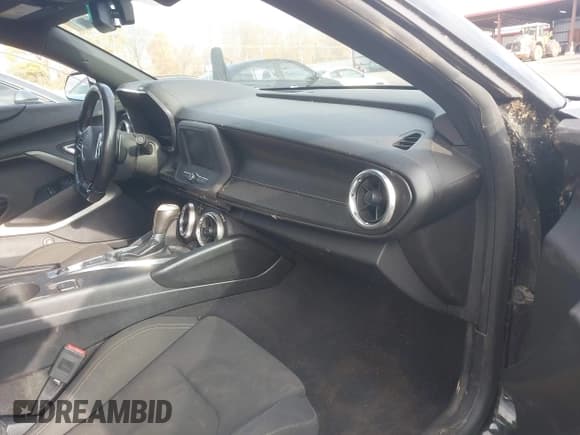 ✅ 2017 Chevrolet Camaro 1LT • VIN: 1G1FB1RSXH0159630 • Lot: 43717363. Listed on IAAI with 89,380 mi. Free auction sales archive from the USA and detailed vehicle history report at DreamBid. Image 5.