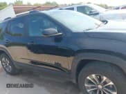 ✅ 2025 Chevrolet Equinox FWD LT • VIN: 3GNAXHEGXSL167239 • Lot: 43020507. Wystawiony na IAAI z przebiegiem 21 597 mil. Bezpłatny archiwum sprzedaży aukcyjnych z USA i szczegółowy raport historii pojazdu na DreamBid. Zdjęcie 13.