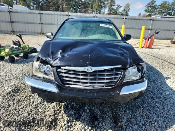 ✅ 2005 Chrysler Pacifica Touring • VIN: 2C4GM68445R323994 • Lot: 91493565. Listed on Copart with 137,588 mi. Free auction sales archive from the USA and detailed vehicle history report at DreamBid. Image 5.