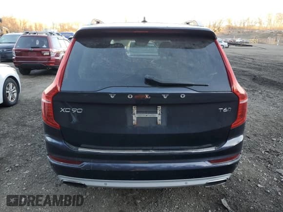 ✅ 2016 Volvo XC90 T6 Momentum • VIN: YV4A22PK9G1033341 • Лот: 93293565. Опубликован ранее на Copart с пробегом 76 229 миль. Бесплатный доступ к архиву аукционных продаж из США и подробный отчёт об истории автомобиля на DreamBid. Изображение 6.