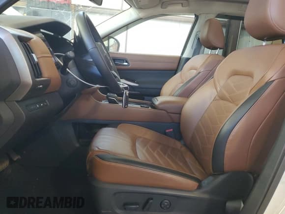 ✅ 2023 Nissan Pathfinder Platinum • VIN: 5N1DR3DF2PC250447 • Lot: 93125715. Listed on Copart with 37,312 mi. Free auction sales archive from the USA and detailed vehicle history report at DreamBid. Image 7.