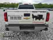2015 Chevrolet Silverado 2500HD Work Truck z VIN 1GC1KUEG3FF554814, wystawiony jako Copart lot #56838855 z przebiegiem 275 921 mil mil oraz Szkoda całkowita • Salvage title. Historia ofert i sprzedaży dostępna na DreamBid. Obrazek 6.