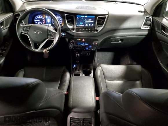 ✅ 2017 Hyundai Tucson Sport • VIN: KM8J3CA25HU506890 • Лот: 84954155. Опубликован ранее на Copart с пробегом 76 074 миль. Бесплатный доступ к архиву аукционных продаж из США и подробный отчёт об истории автомобиля на DreamBid. Изображение 8.