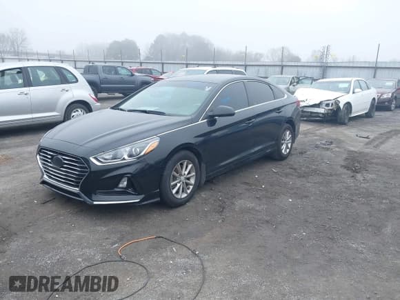 ✅ 2018 Hyundai Sonata SE • VIN: 5NPE24AF0JH666953 • Лот: 41487620. Опубликован ранее на IAAI с пробегом 99 411 миль. Бесплатный доступ к архиву аукционных продаж из США и подробный отчёт об истории автомобиля на DreamBid. Изображение 2.