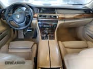 ✅ 2013 BMW 7 Series 750i • VIN: WBAYA8C50DD227660 • Лот: 71820475. Опубликован ранее на Copart с пробегом 120 533 миль. Бесплатный доступ к архиву аукционных продаж из США и подробный отчёт об истории автомобиля на DreamBid. Изображение 8.