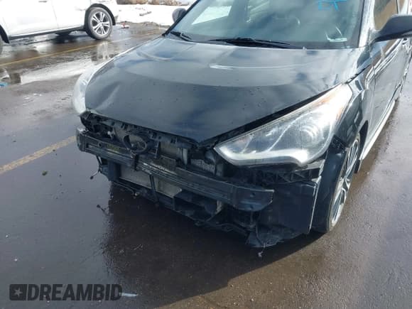 ✅ 2016 Hyundai Veloster Turbo Rally Edition • VIN: KMHTC6AE9GU255472 • Lot: 41583533. Wystawiony na IAAI z przebiegiem 138 094 mil. Bezpłatny archiwum sprzedaży aukcyjnych z USA i szczegółowy raport historii pojazdu na DreamBid. Zdjęcie 6.