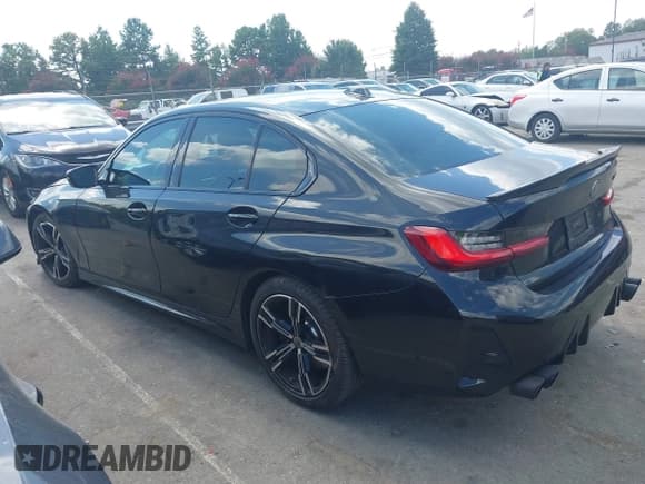 ✅ 2023 BMW 3 Series M340i • VIN: 3MW49FS08P8D67071 • Lot: 43072102. Wystawiony na IAAI z przebiegiem 36 193 mil. Bezpłatny archiwum sprzedaży aukcyjnych z USA i szczegółowy raport historii pojazdu na DreamBid. Zdjęcie 14.