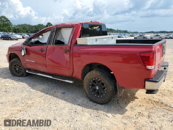 ✅ 2011 Nissan Titan SV • VIN: 1N6BA0EC1BN317295 • Lot: 69265345. Wystawiony na Copart z przebiegiem 110 801 mil. Bezpłatny archiwum sprzedaży aukcyjnych z USA i szczegółowy raport historii pojazdu na DreamBid. Zdjęcie 2.