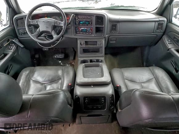 ✅ 2007 Chevrolet Silverado 2500HD LS • VIN: 1GCHK23U77F172007 • Лот: 94250195. Опубликован ранее на Copart с пробегом 114 204 миль. Бесплатный доступ к архиву аукционных продаж из США и подробный отчёт об истории автомобиля на DreamBid. Изображение 8.