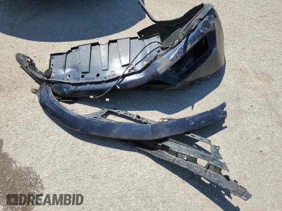 ✅ 2019 Chevrolet Impala Premier • VIN: 2G1105S33K9118327 • Лот: 66396934. Опубликован ранее на Copart с пробегом 92 197 миль. Бесплатный доступ к архиву аукционных продаж из США и подробный отчёт об истории автомобиля на DreamBid. Изображение 12.