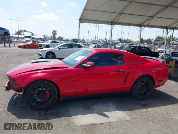 ✅ 2008 Ford Mustang GT Deluxe • VIN: 1ZVHT82H685148435 • Lot: 43207475. Listed on IAAI with 118,398 mi. Free auction sales archive from the USA and detailed vehicle history report at DreamBid. Image 15.