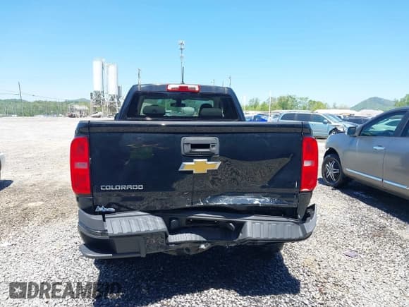 ✅ 2017 Chevrolet Colorado 4WD Work Truck • VIN: 1GCHTBEA4H1303800 • Лот: 42119058. Опубликован ранее на IAAI с пробегом 57 264 миль. Бесплатный доступ к архиву аукционных продаж из США и подробный отчёт об истории автомобиля на DreamBid. Изображение 16.