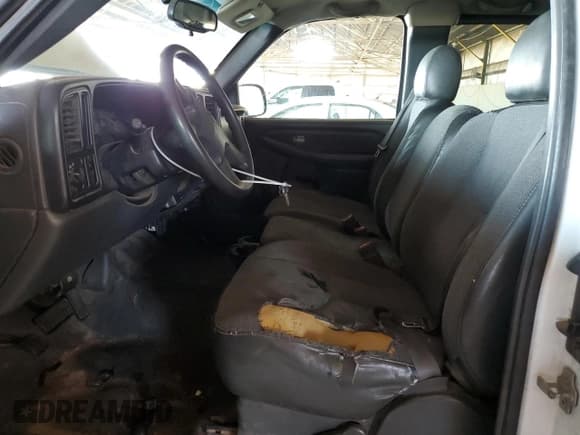 ✅ 2005 Chevrolet Silverado 1500 • VIN: 1GCEC19V95Z348240 • Лот: 56869465. Опубликован ранее на Copart с пробегом 251 012 миль. Бесплатный доступ к архиву аукционных продаж из США и подробный отчёт об истории автомобиля на DreamBid. Изображение 7.