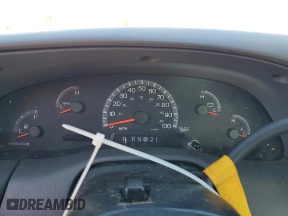 ✅ 2001 Ford F-150 XL • VIN: 1FTZX17271NB35724 • Lot: 84469005. Listed on Copart with Not provided. Free auction sales archive from the USA and detailed vehicle history report at DreamBid. Image 9.