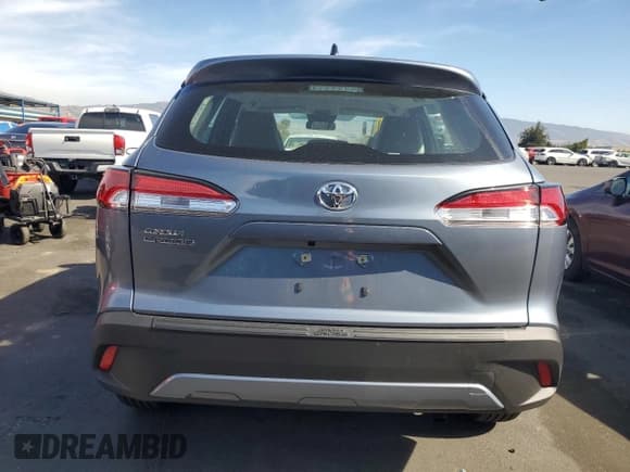 ✅ 2024 Toyota Corolla Cross L • VIN: 7MUAAAAG2RV114553 • Lot: 86140835. Listed on Copart with 4,398 mi. Free auction sales archive from the USA and detailed vehicle history report at DreamBid. Image 6.