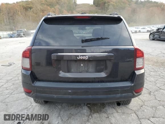 ✅ 2014 Jeep Compass Latitude • VIN: 1C4NJDEB6ED735120 • Lot: 89876965. Listed on Copart with 144,812 mi. Free auction sales archive from the USA and detailed vehicle history report at DreamBid. Image 6.