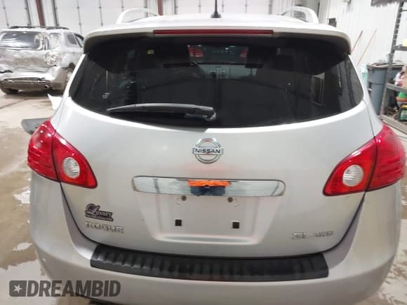 ✅ 2012 Nissan Rogue S • VIN: JN8AS5MV7CW354587 • Lot: 43401100. Wystawiony na IAAI z przebiegiem 108 006 mil. Bezpłatny archiwum sprzedaży aukcyjnych z USA i szczegółowy raport historii pojazdu na DreamBid. Zdjęcie 16.