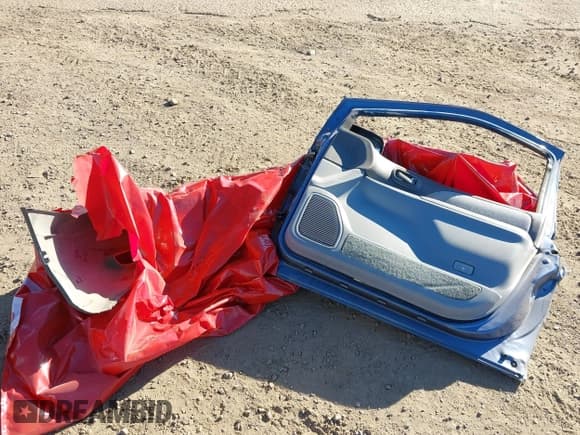 ✅ 1999 Toyota Sienna LE • VIN: 4T3ZF13C7XU094546 • Лот: 43880535. Опубликован ранее на IAAI с пробегом Не указан. Бесплатный доступ к архиву аукционных продаж из США и подробный отчёт об истории автомобиля на DreamBid. Изображение 11.