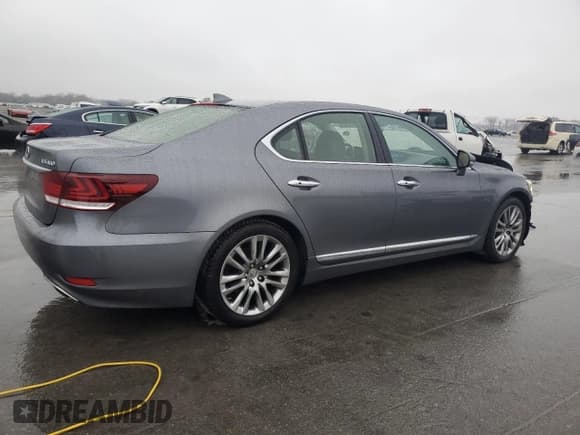 ✅ 2017 Lexus LS 460 • VIN: JTHBL5EF0H5143439 • Лот: 93292105. Опубликован ранее на Copart с пробегом 36 319 миль. Бесплатный доступ к архиву аукционных продаж из США и подробный отчёт об истории автомобиля на DreamBid. Изображение 3.