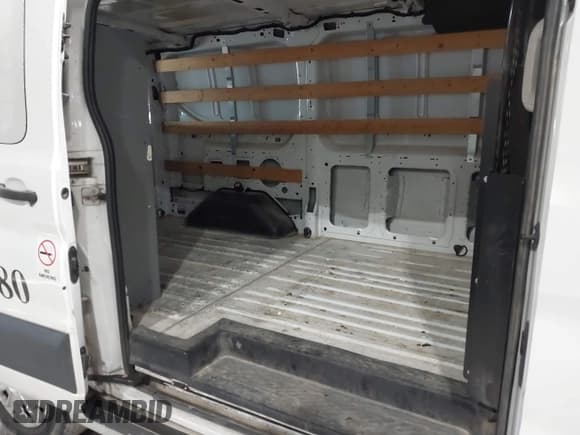 ✅ 2017 Ford Transit • VIN: 1FTYR1YM1HKA91592 • Lot: 41588259. Listed on IAAI with 188,356 mi. Free auction sales archive from the USA and detailed vehicle history report at DreamBid. Image 8.