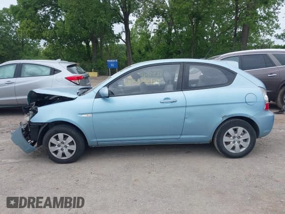 ✅ 2010 Hyundai Accent GS • VIN: KMHCM3ACXAU164583 • Лот: 42355417. Опубликован ранее на IAAI с пробегом 224 504 миль. Бесплатный доступ к архиву аукционных продаж из США и подробный отчёт об истории автомобиля на DreamBid. Изображение 14.