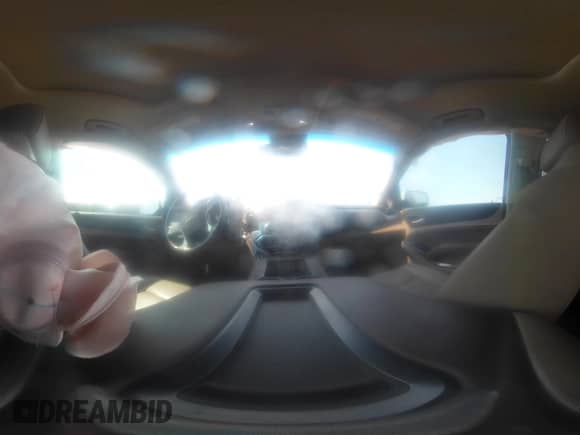 2019 Chevrolet Tahoe LT z VIN 1GNSKBKC5KR153517, wystawiony jako IAAI lot #42390642 z przebiegiem 52 034 mil mil oraz . Historia ofert i sprzedaży dostępna na DreamBid. Obrazek 18.