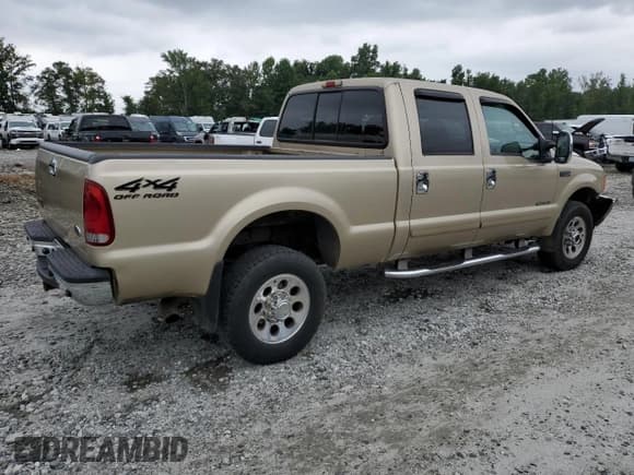 ✅ 2001 Ford F-350 XL • VIN: 3FTSW31F61MA61072 • Lot: 67922305. Wystawiony na Copart z przebiegiem 182 941 mil. Bezpłatny archiwum sprzedaży aukcyjnych z USA i szczegółowy raport historii pojazdu na DreamBid. Zdjęcie 3.