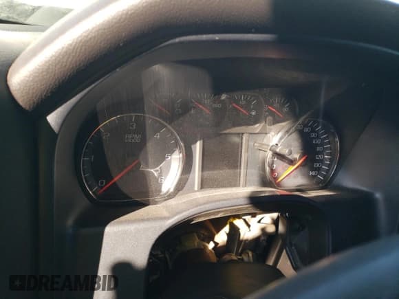 ✅ 2019 Chevrolet Silverado 2500HD Work Truck • VIN: 2GC2CREG1K1151043 • Лот: 92041145. Опубликован ранее на Copart с пробегом Не указан. Бесплатный доступ к архиву аукционных продаж из США и подробный отчёт об истории автомобиля на DreamBid. Изображение 9.