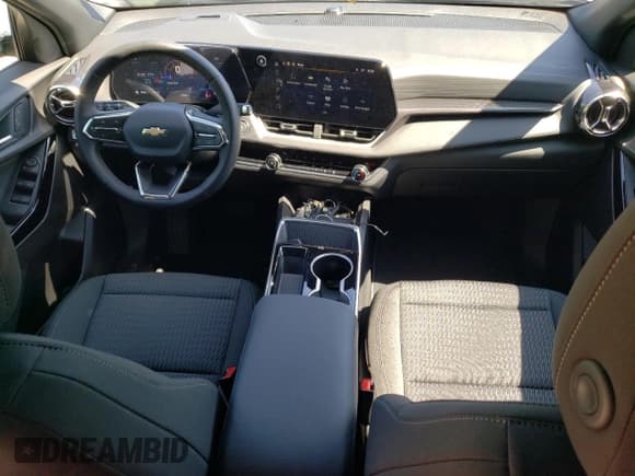 ✅ 2025 Chevrolet Equinox AWD LT • VIN: 3GNAXPEG5SL188848 • Lot: 62809915. Wystawiony na Copart z przebiegiem 1 398 mil. Bezpłatny archiwum sprzedaży aukcyjnych z USA i szczegółowy raport historii pojazdu na DreamBid. Zdjęcie 8.