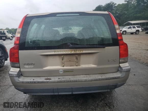 ✅ 2003 Volvo V70 2.4L • VIN: YV1SW61T432323859 • Lot: 59036495. Listed on Copart with 198,827 mi. Free auction sales archive from the USA and detailed vehicle history report at DreamBid. Image 6.